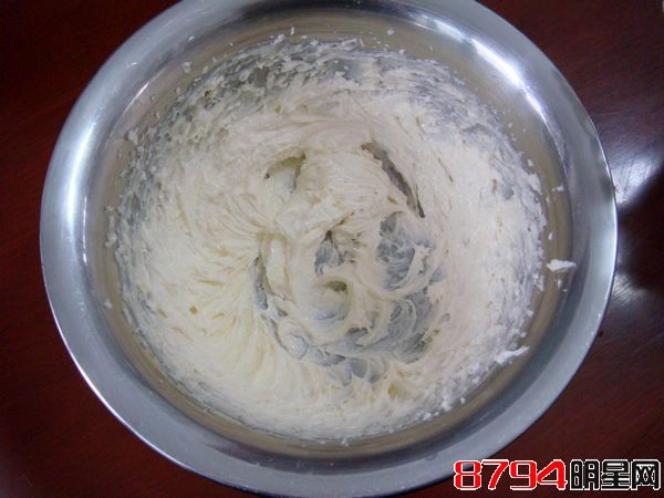 奶酪芝士奶油霜的做法 健康易做又好吃的奶油霜4
