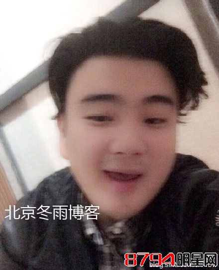 傅艺伟22岁帅气儿子近照曝光(组图)
