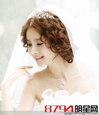 韩式新娘妆唯美聚焦 每个女人都梦想着自己穿上婚纱的那一刻5