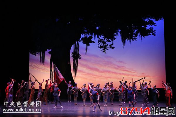 《红色娘子军》火热绽放邕城南宁——中央芭蕾舞团2015年赴南方巡演大幕拉开