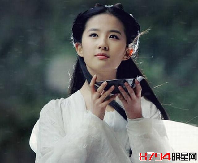 《新白娘子传奇》翻拍在即：刘亦菲唐嫣PK演白娘子，你更看好谁