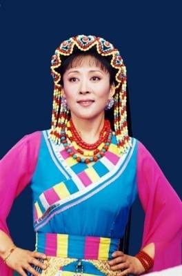 堪比《中国好声音》的藏族歌手，总有一首歌带你回到童年！