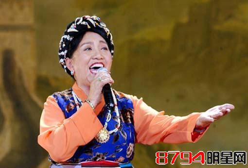 堪比《中国好声音》的藏族歌手，总有一首歌带你回到童年！