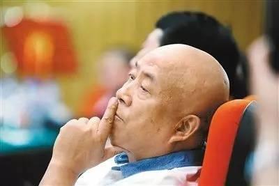 他是中国电影领军人物，提携了张艺谋陈凯歌，遗作却不被市场接受
