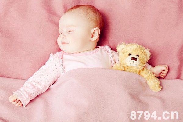 睡眠对新生儿的重要性 新生儿睡眠须知 