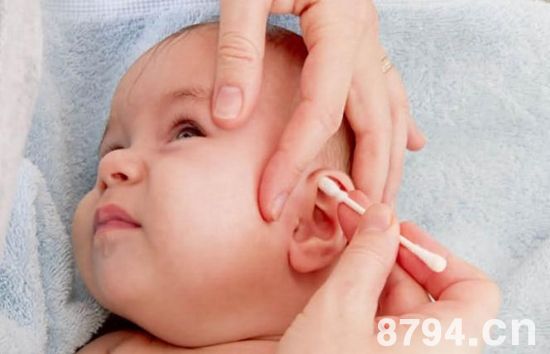 幼儿耳、鼻、眼部的常见疾病 宝宝患有中耳炎怎么办