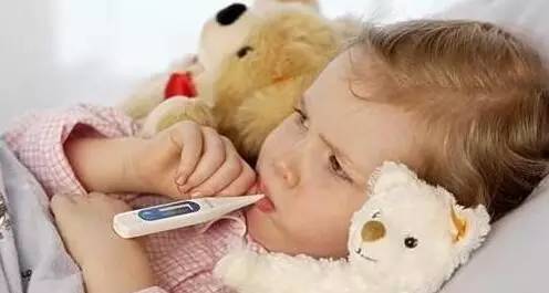宝宝感冒的并发症有哪些  警惕孩子感冒严防并发症
