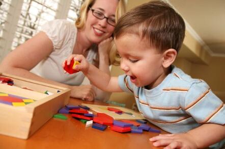 儿童拼图游戏的好处 家长为孩子选择拼图时的注意事项