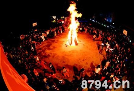 延安地区过完了元宵节(灯节) 正月十六跳篝火