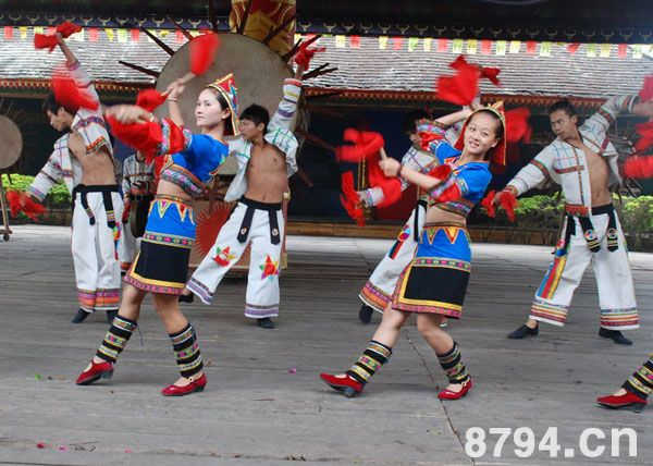 基诺族节日新米节 新米节的来历传说