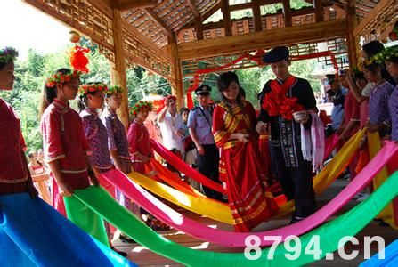 毛南族别致的婚礼习俗：婚礼歌
