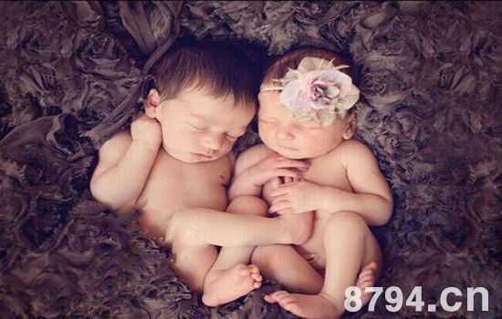 怀有双胞胎的孕妇要如何护理 怀双胞胎准妈妈的注意事项