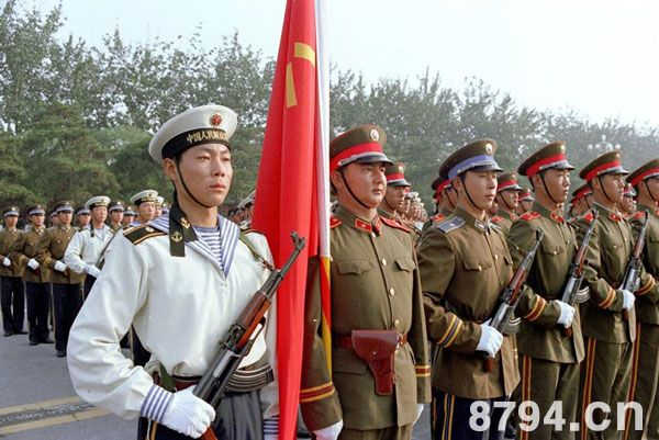 图片：1984年建国35周年大阅兵。
