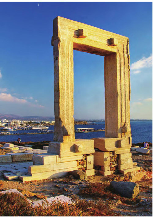 爱琴海是希腊文明的发源地，如今处处遗留着古希腊的建筑遗址。